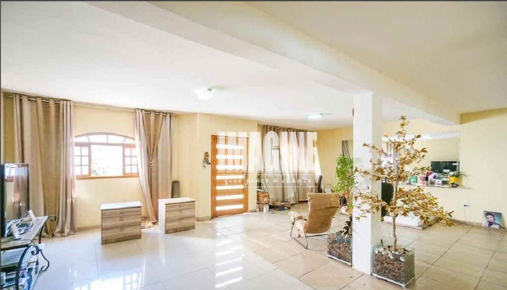 Sobrado, 6 quartos, 300 m² - Foto 1