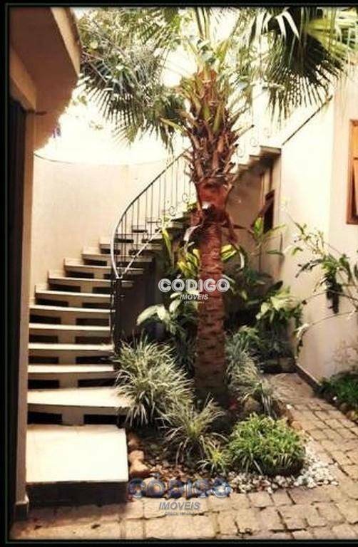 Sobrado à venda com 6 quartos, 360m² - Foto 2