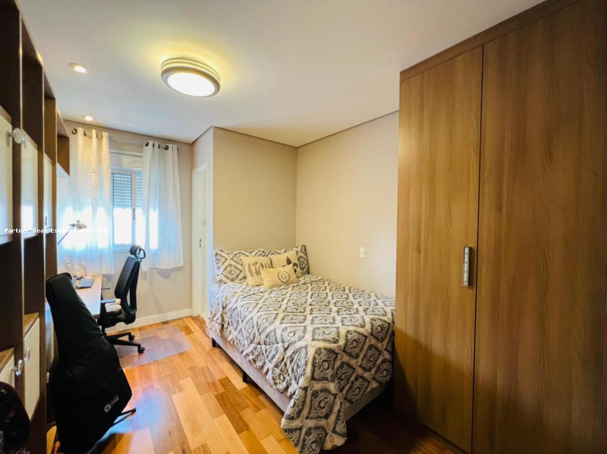 Apartamento à venda com 3 quartos, 240m² - Foto 8