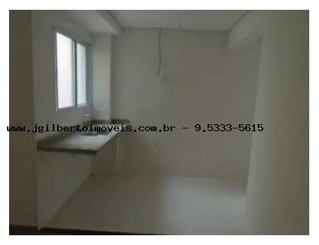 Apartamento à venda com 2 quartos, 58m² - Foto 11