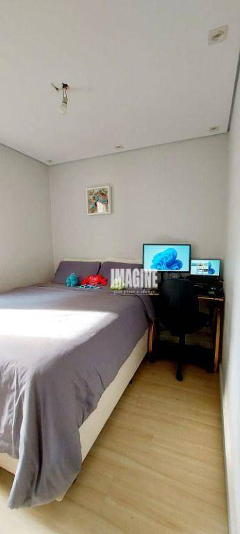 Apartamento à venda com 2 quartos, 42m² - Foto 9