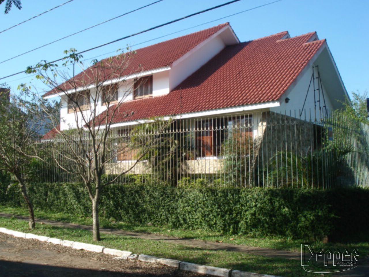 Casa à venda com 6 quartos, 475 - Foto 1