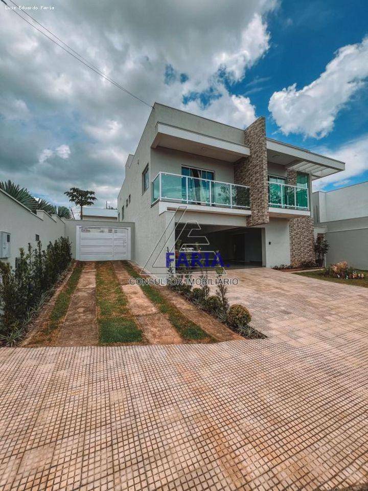 Casa de Condomínio à venda com 3 quartos, 330m² - Foto 2