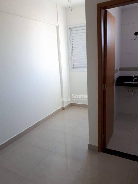 Apartamento à venda com 3 quartos, 79m² - Foto 8