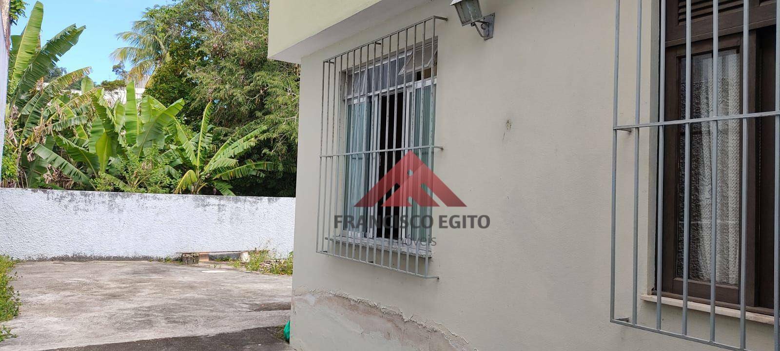 Casa à venda com 3 quartos, 90m² - Foto 13