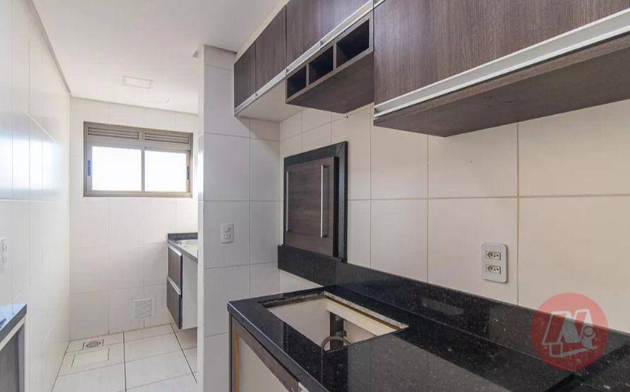 Apartamento para alugar com 2 quartos, 68m² - Foto 3
