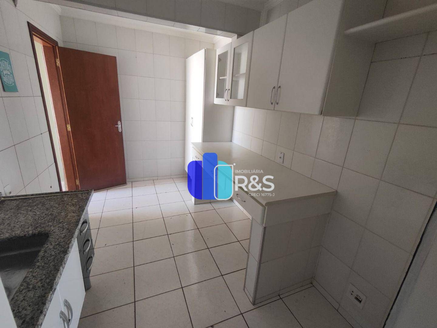 Casa de Condomínio à venda e aluguel com 3 quartos, 100m² - Foto 17