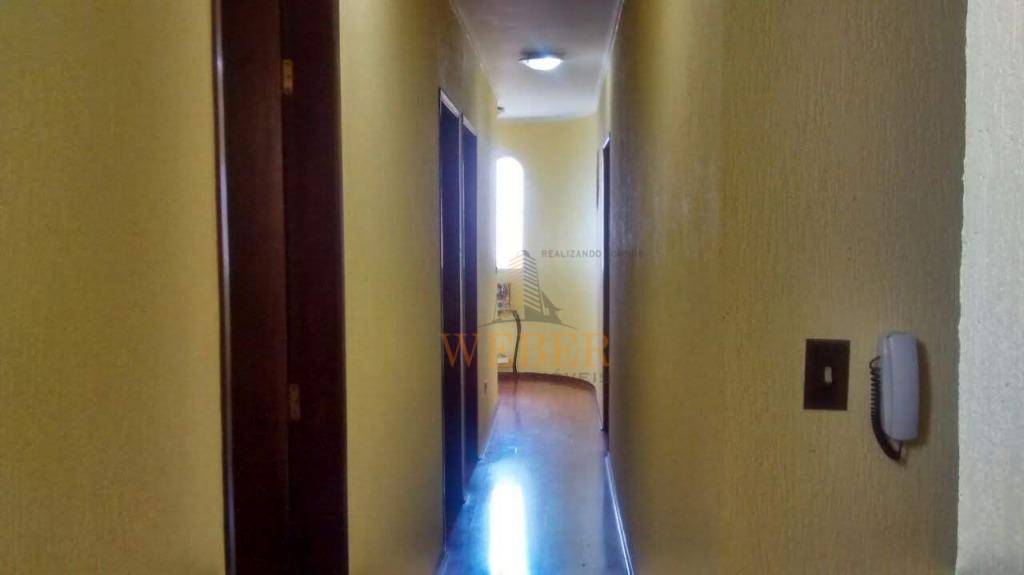 Casa à venda com 4 quartos, 300m² - Foto 26