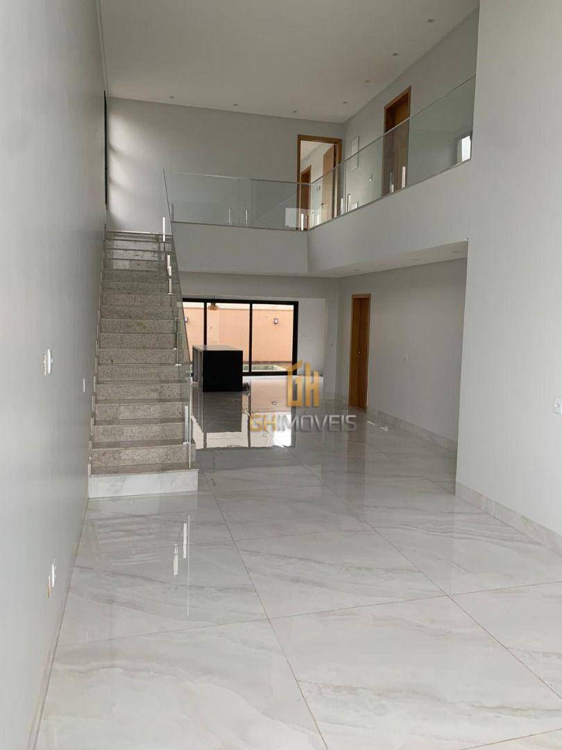 Sobrado à venda com 4 quartos, 238m² - Foto 2