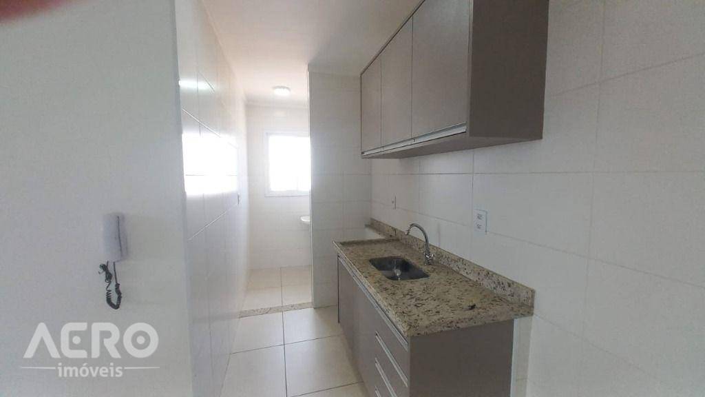 Apartamento para alugar com 2 quartos, 62m² - Foto 11