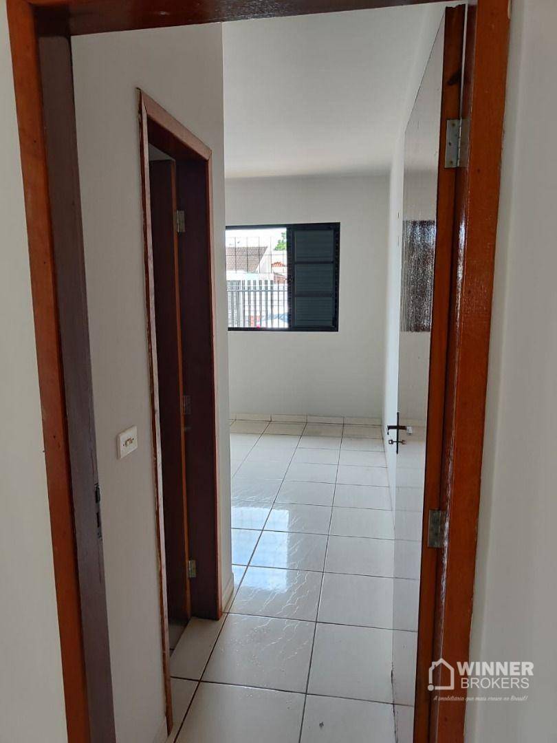 Casa à venda com 3 quartos, 81m² - Foto 7