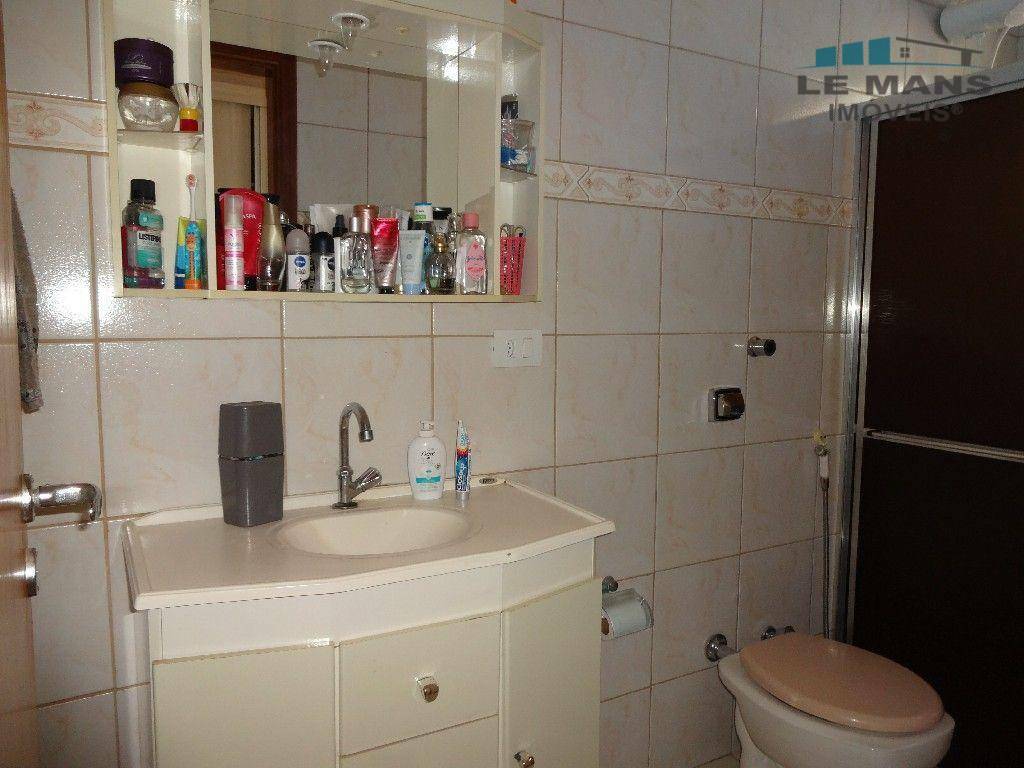 Casa à venda com 3 quartos, 169m² - Foto 18