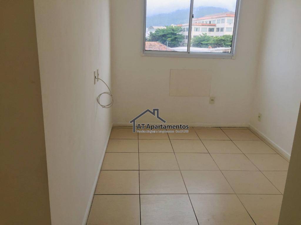 Apartamento à venda com 2 quartos, 56m² - Foto 18