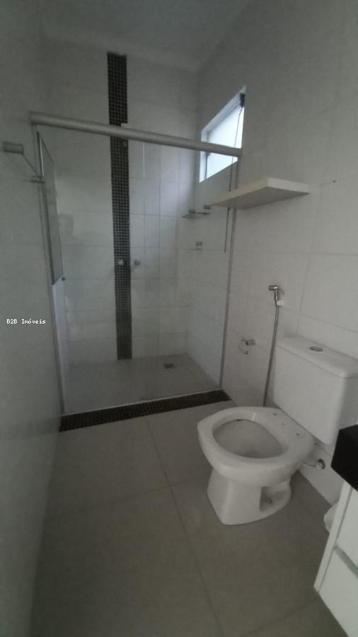 Casa à venda com 3 quartos, 250m² - Foto 28