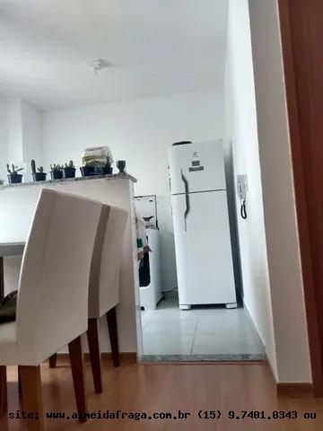 Apartamento à venda com 2 quartos, 48m² - Foto 2