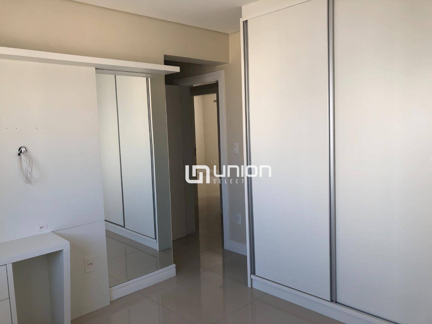 Apartamento à venda com 3 quartos, 131m² - Foto 17