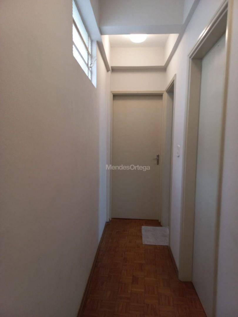 Apartamento para alugar com 2 quartos, 65m² - Foto 29