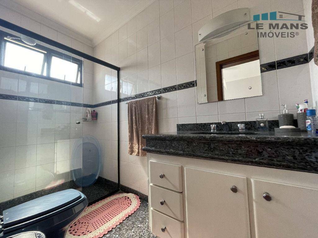 Apartamento à venda com 3 quartos, 123m² - Foto 11