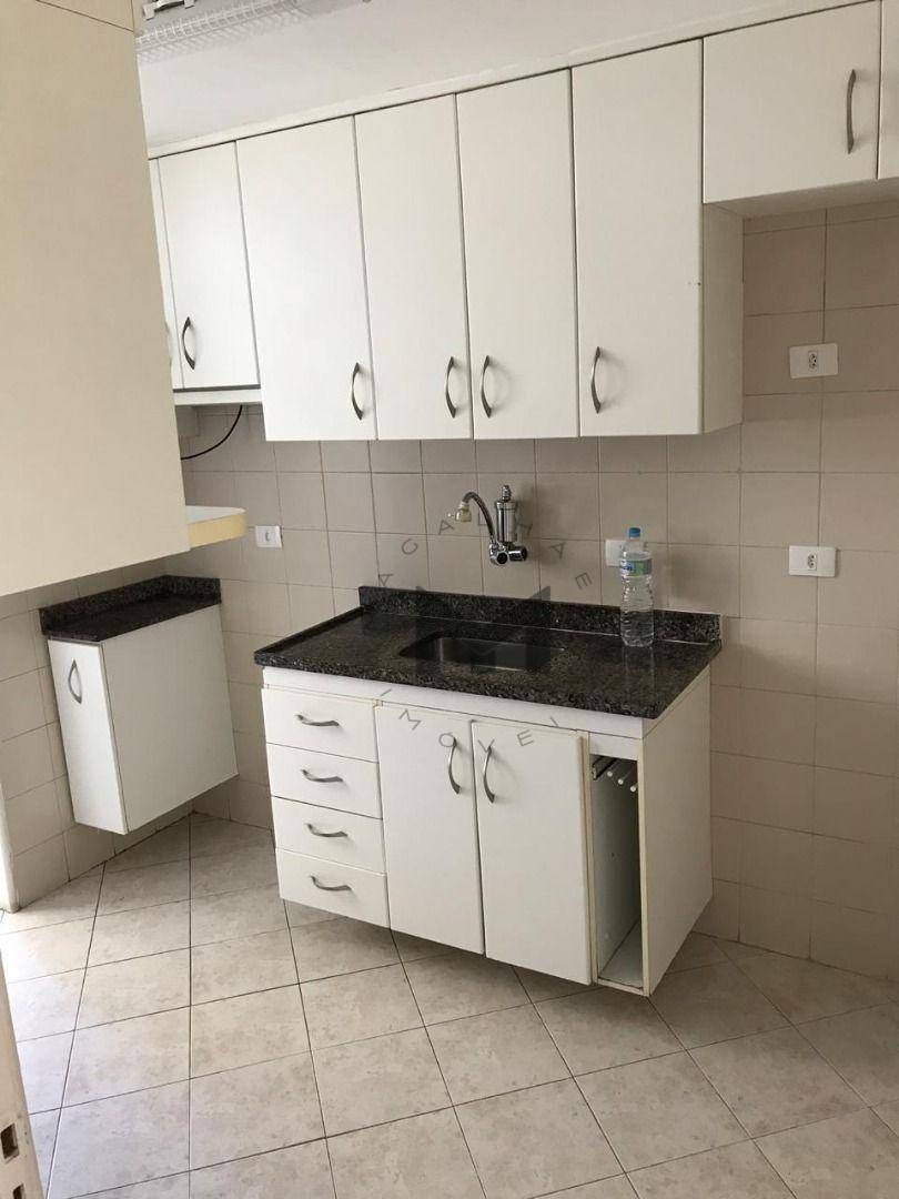 Apartamento à venda com 2 quartos, 70m² - Foto 4