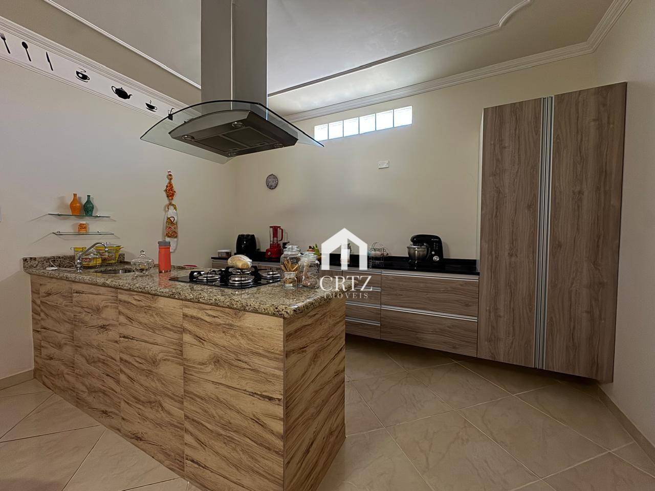Casa à venda com 2 quartos, 146m² - Foto 3