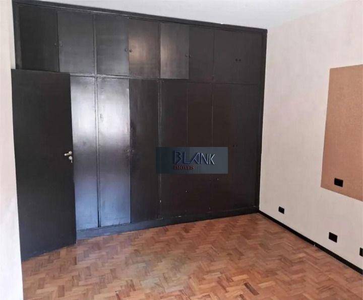 Casa para alugar com 2 quartos, 240m² - Foto 16