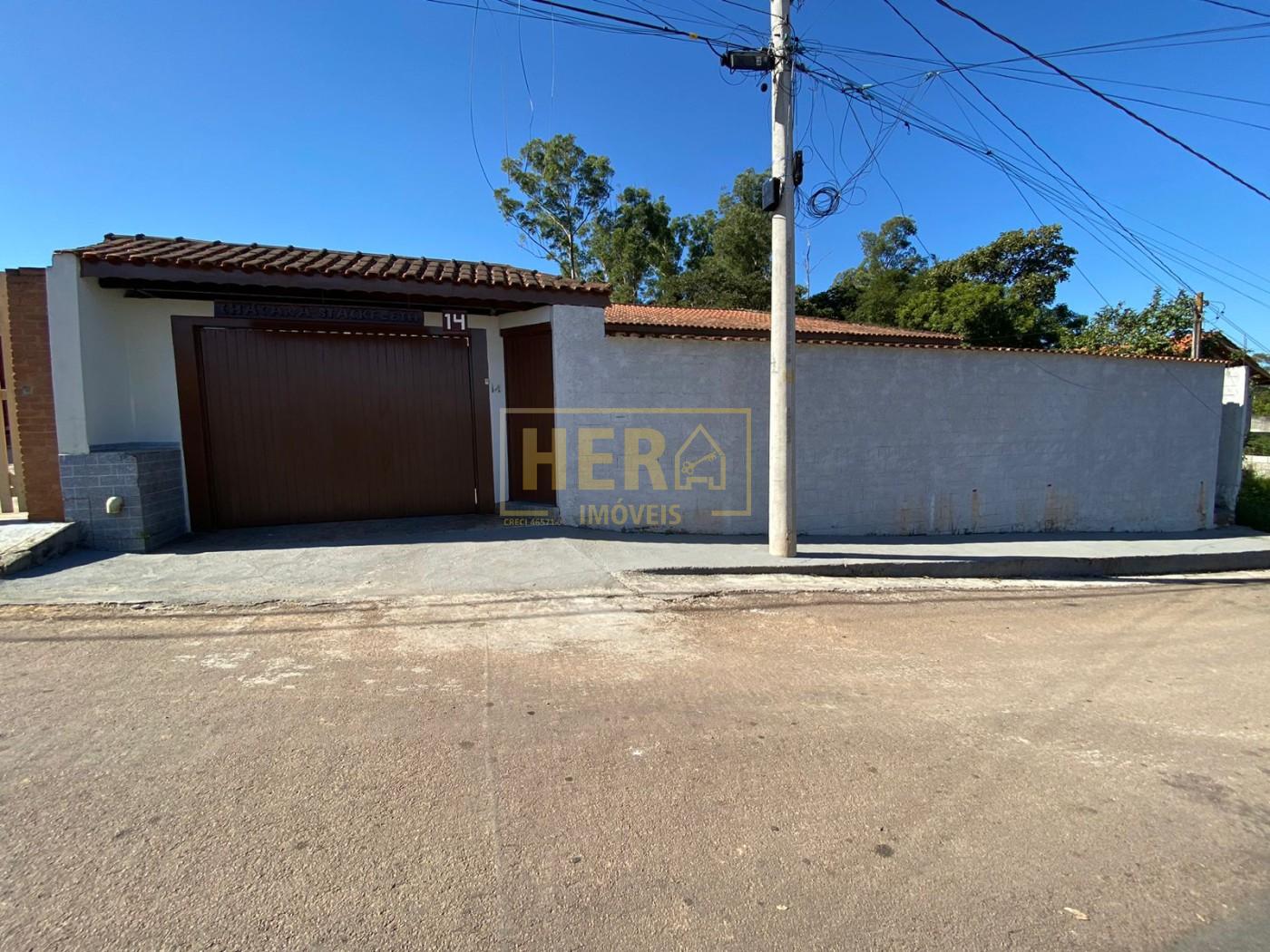 Chácara à venda com 3 quartos, 302m² - Foto 1