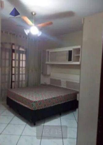 Sobrado à venda com 2 quartos, 300m² - Foto 8