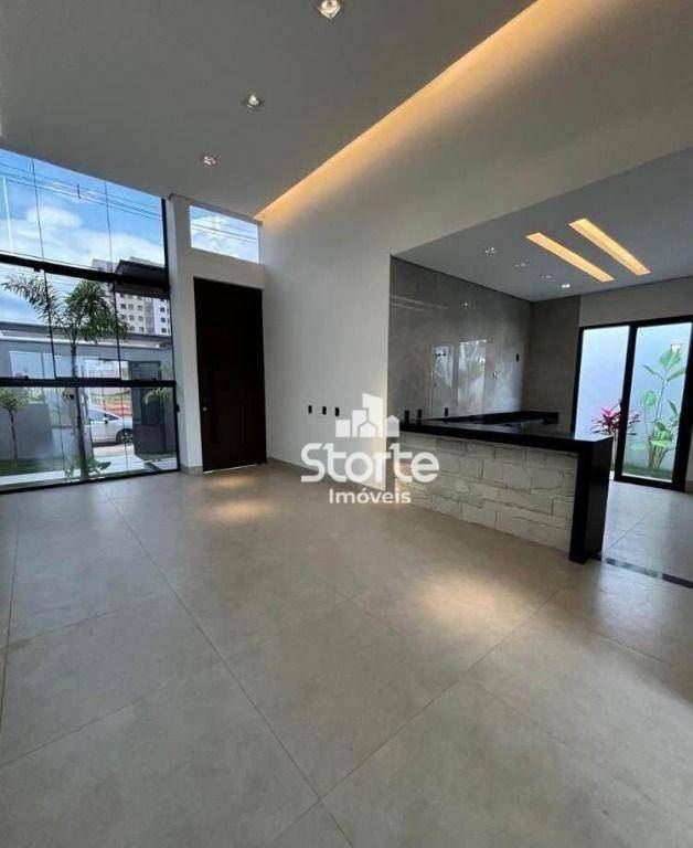 Casa à venda com 3 quartos, 172m² - Foto 5