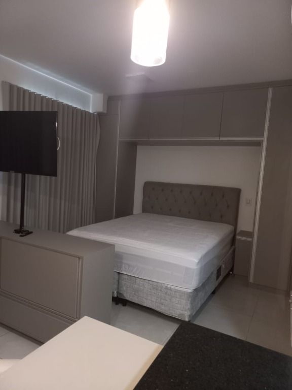 Apartamento para alugar com 1 quarto, 33m² - Foto 2