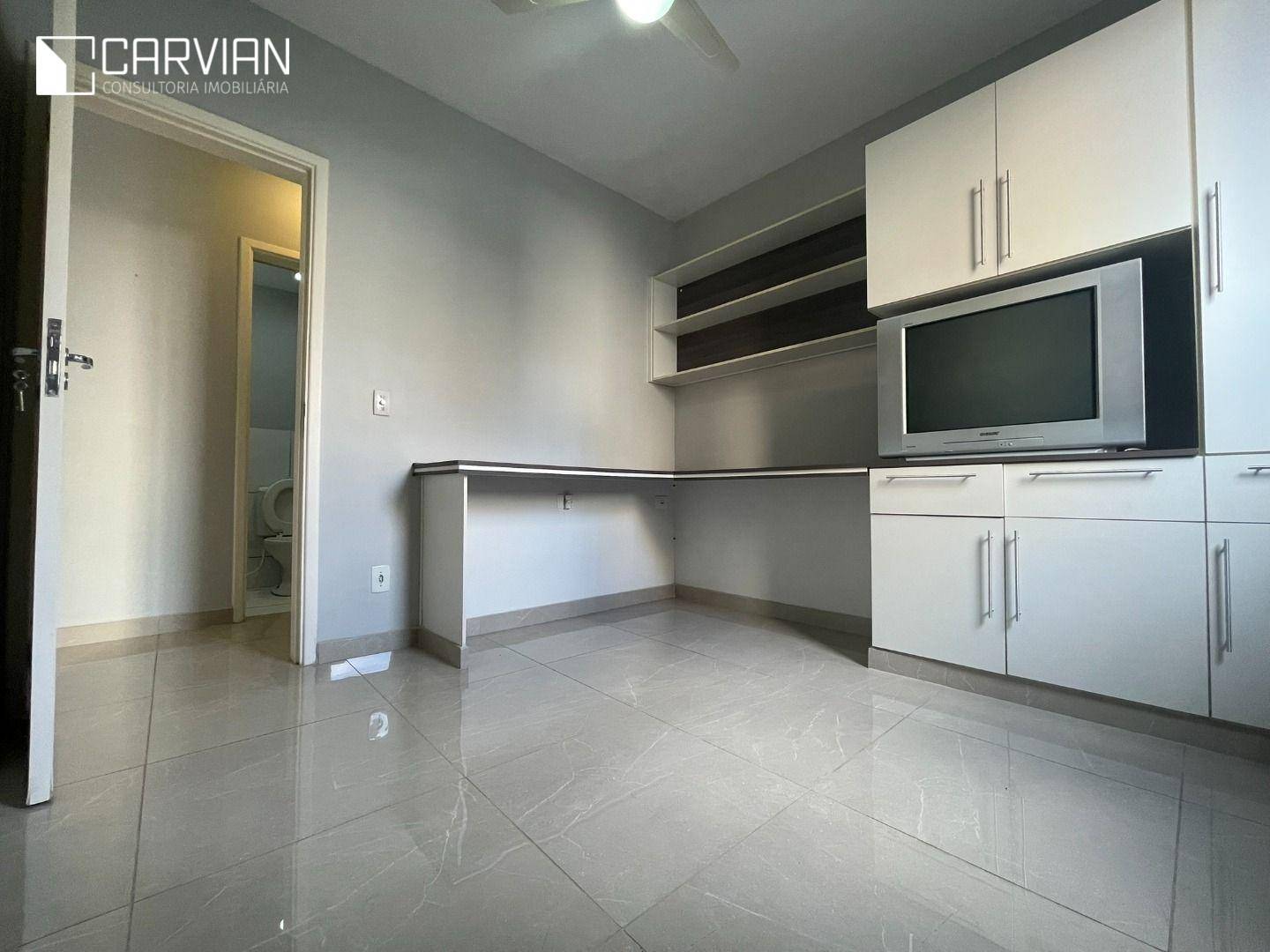 Apartamento para alugar com 2 quartos, 70m² - Foto 17