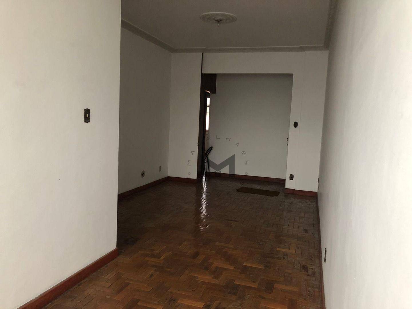 Apartamento à venda com 3 quartos, 136m² - Foto 6