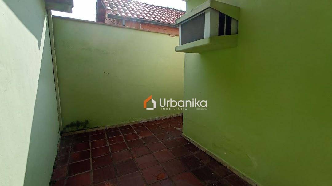 Casa, 2 quartos, 233 m² - Foto 3