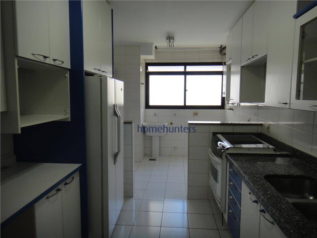 Apartamento à venda com 3 quartos, 140m² - Foto 22