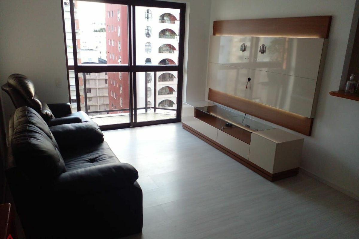 Apartamento à venda com 2 quartos, 63m² - Foto 2