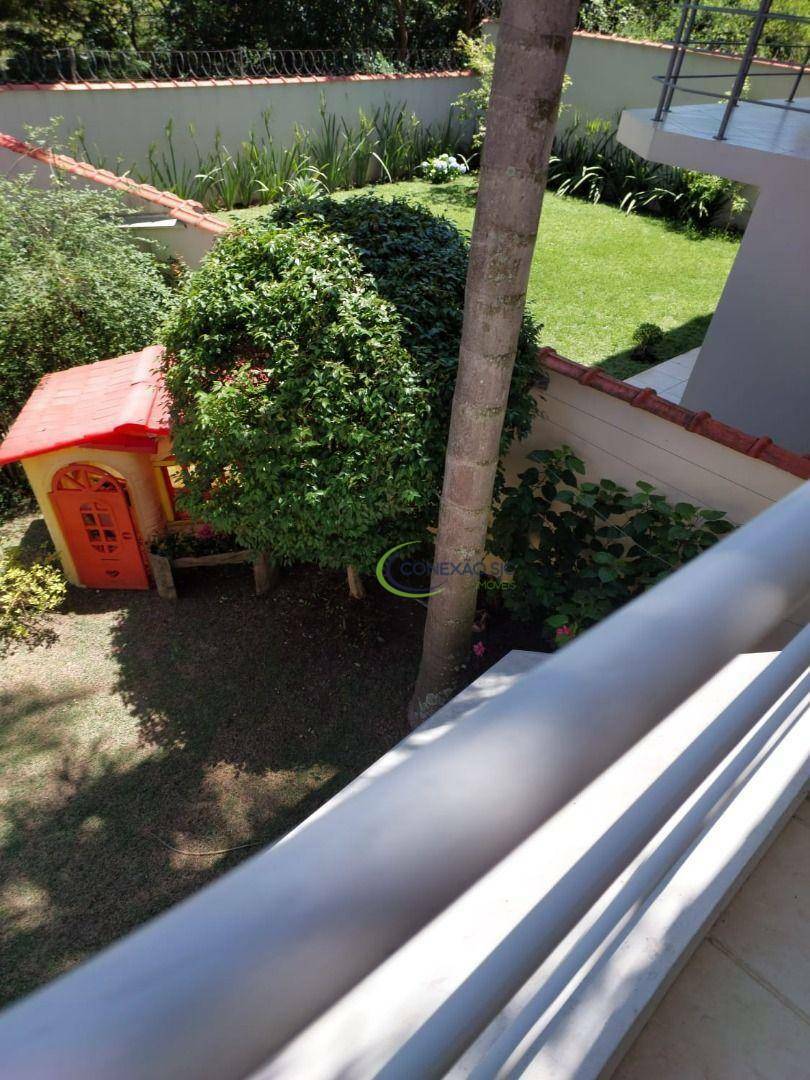 Sobrado à venda com 3 quartos, 200m² - Foto 4