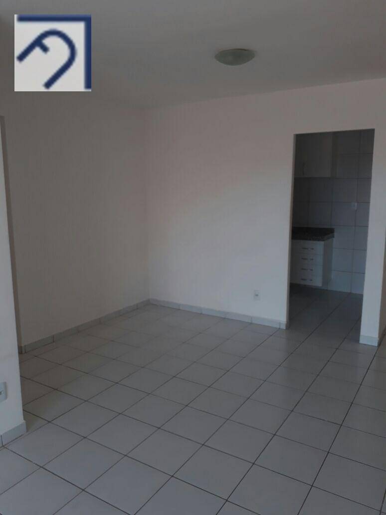 Apartamento para alugar com 3 quartos, 80m² - Foto 5