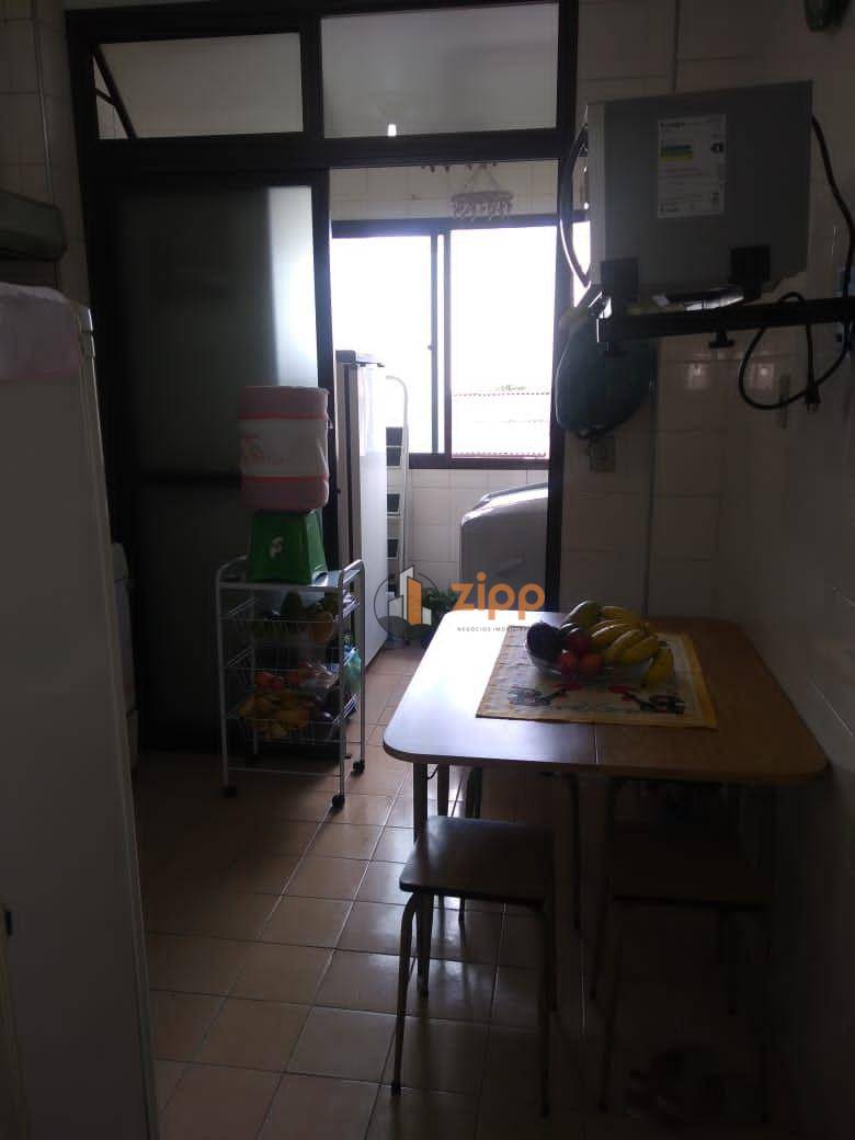 Apartamento à venda com 3 quartos, 70m² - Foto 15