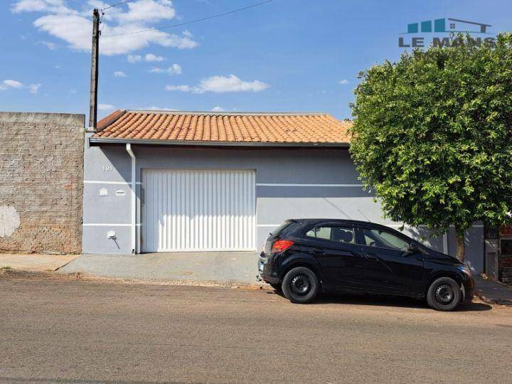 Casa à venda com 3 quartos, 150m² - Foto 2