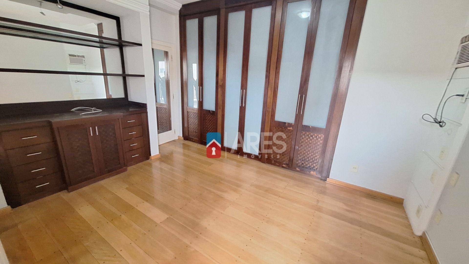 Apartamento à venda com 3 quartos, 130m² - Foto 11