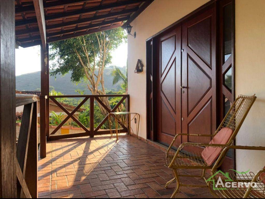 Casa de Condomínio à venda com 4 quartos, 278m² - Foto 14