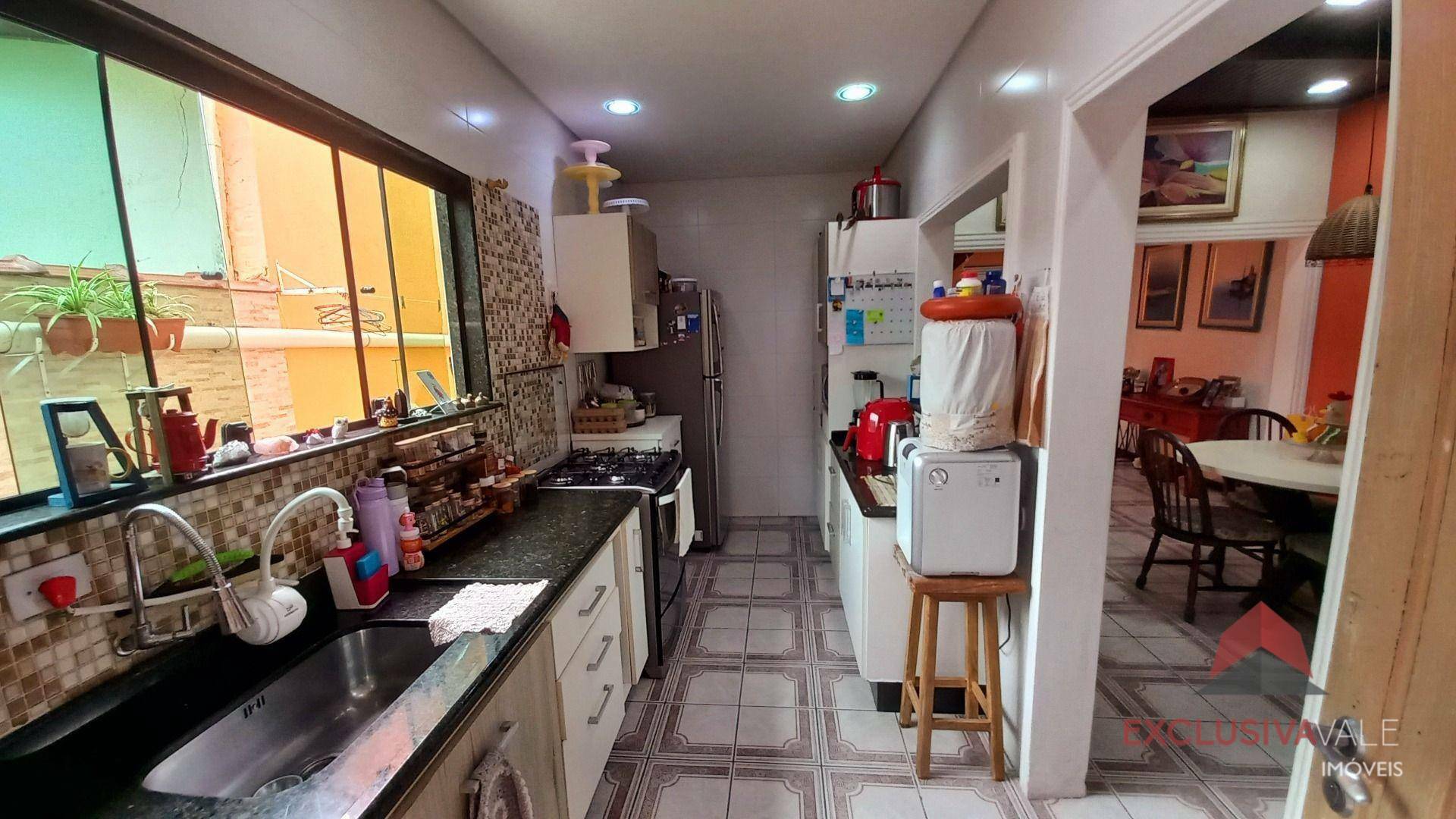Casa à venda com 6 quartos, 356m² - Foto 72