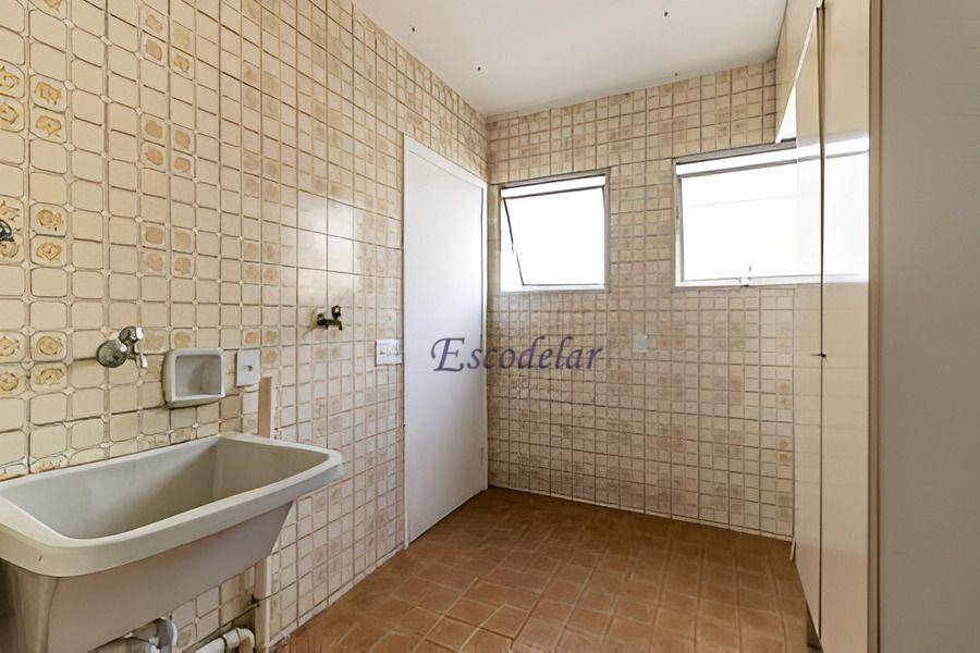 Apartamento à venda com 3 quartos, 139m² - Foto 8