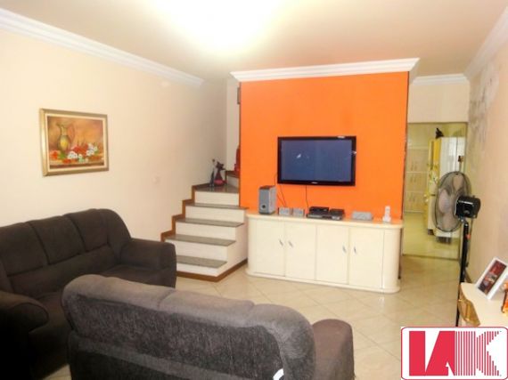 Sobrado à venda com 2 quartos, 107m² - Foto 1