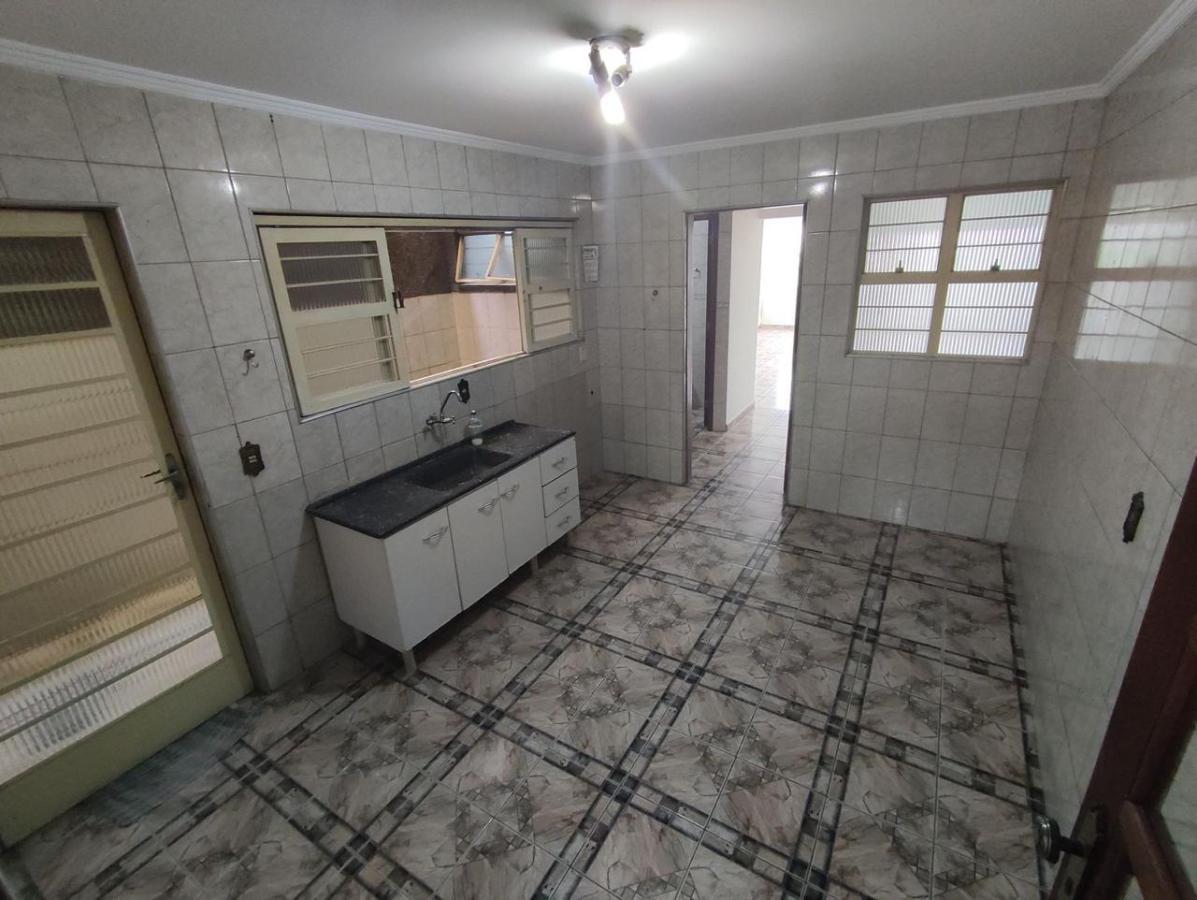 Prédio Inteiro para alugar com 2 quartos, 63m² - Foto 10