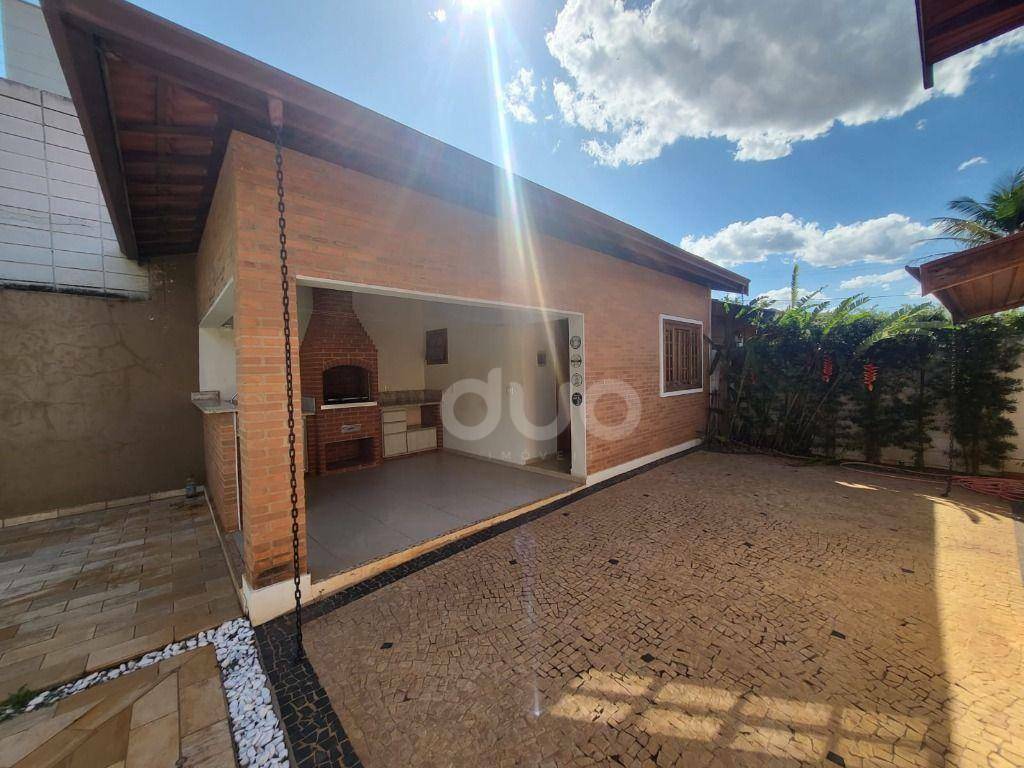 Casa de Condomínio à venda com 3 quartos, 223m² - Foto 34