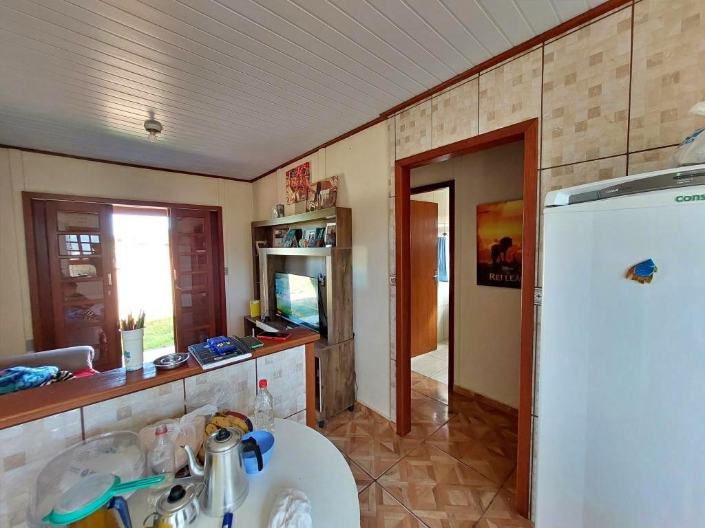 Casa à venda com 2 quartos, 54m² - Foto 11