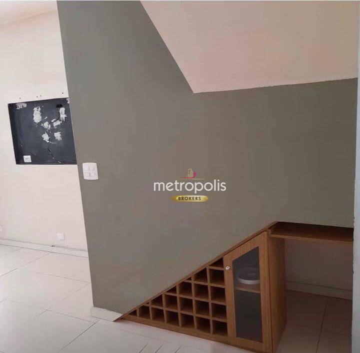 Sobrado à venda com 2 quartos, 240m² - Foto 3