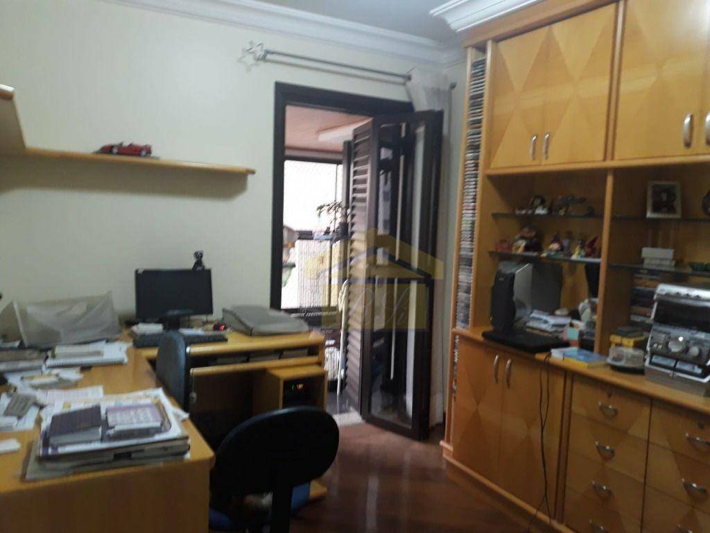 Apartamento à venda com 4 quartos, 152m² - Foto 19