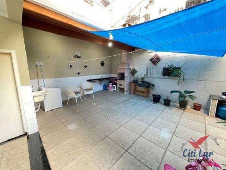 Sobrado à venda com 4 quartos, 220m² - Foto 11