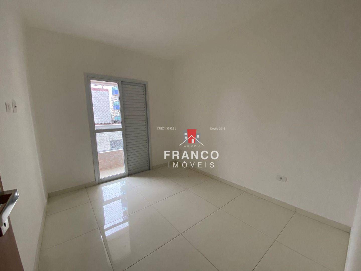 Apartamento à venda com 2 quartos, 75m² - Foto 14